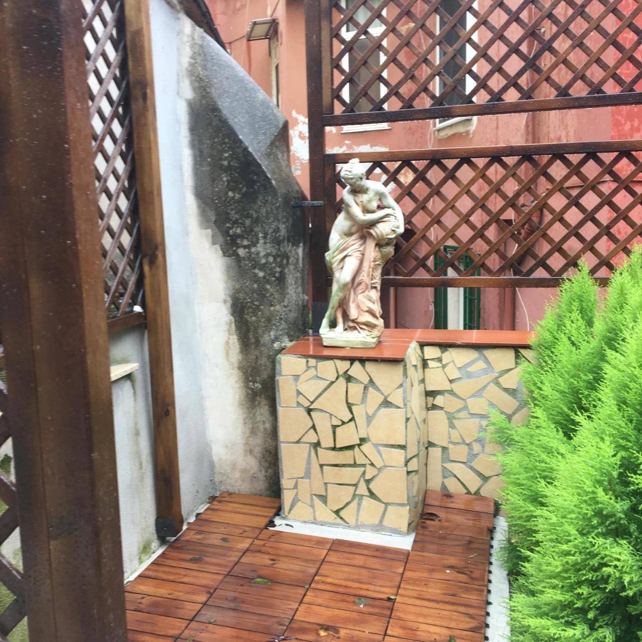 Il Giardino Di Daphne Bed & Breakfast Napoli Eksteriør bilde